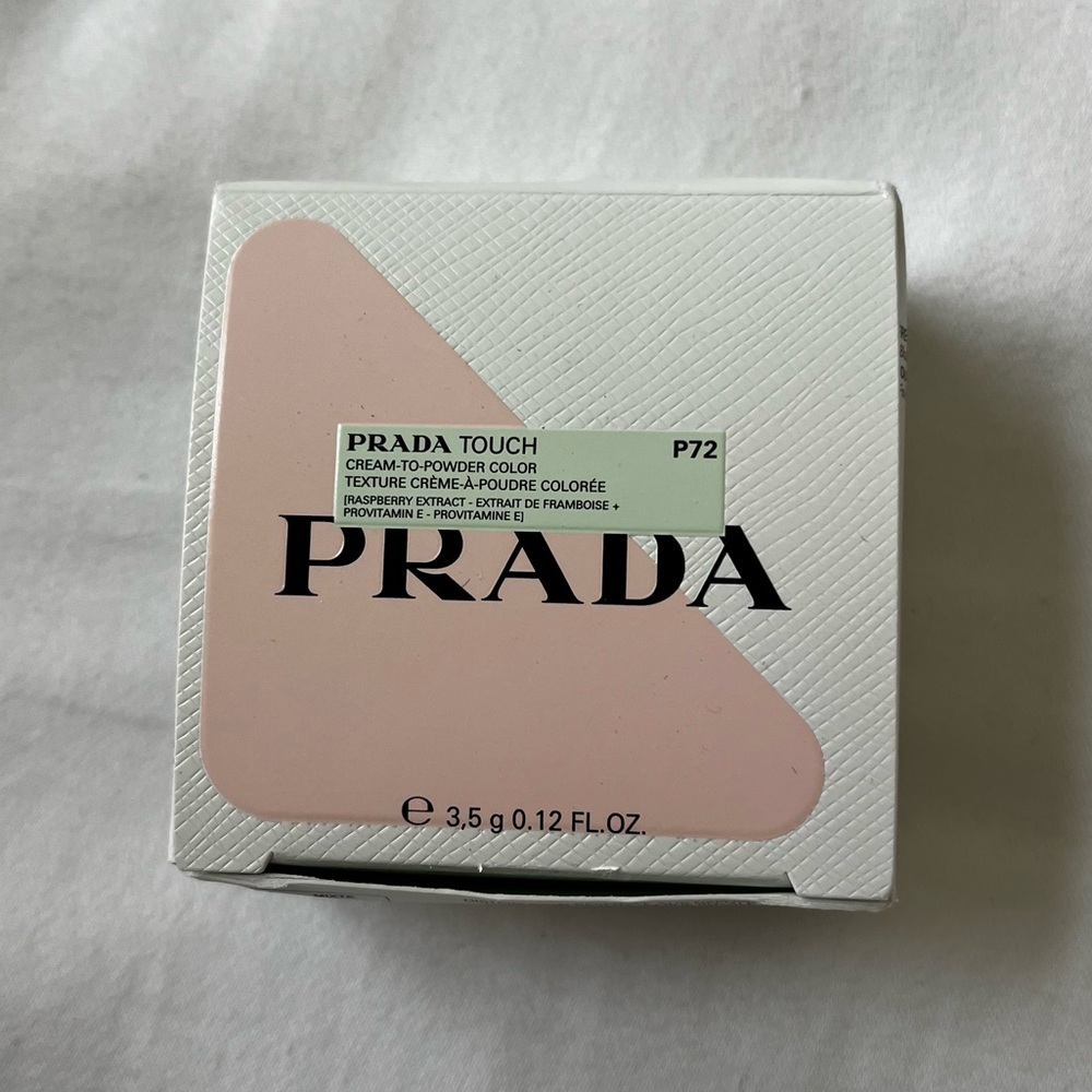 Prada Touch Cream-to-Powder Blush Shade Dahlia - Picture 3 of 5